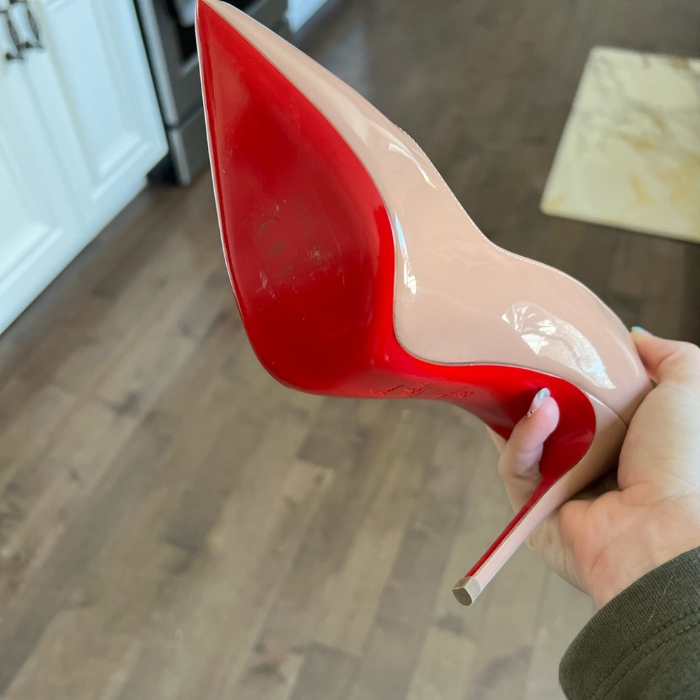 Louboutin Pigalle Follies size 35, unworn
